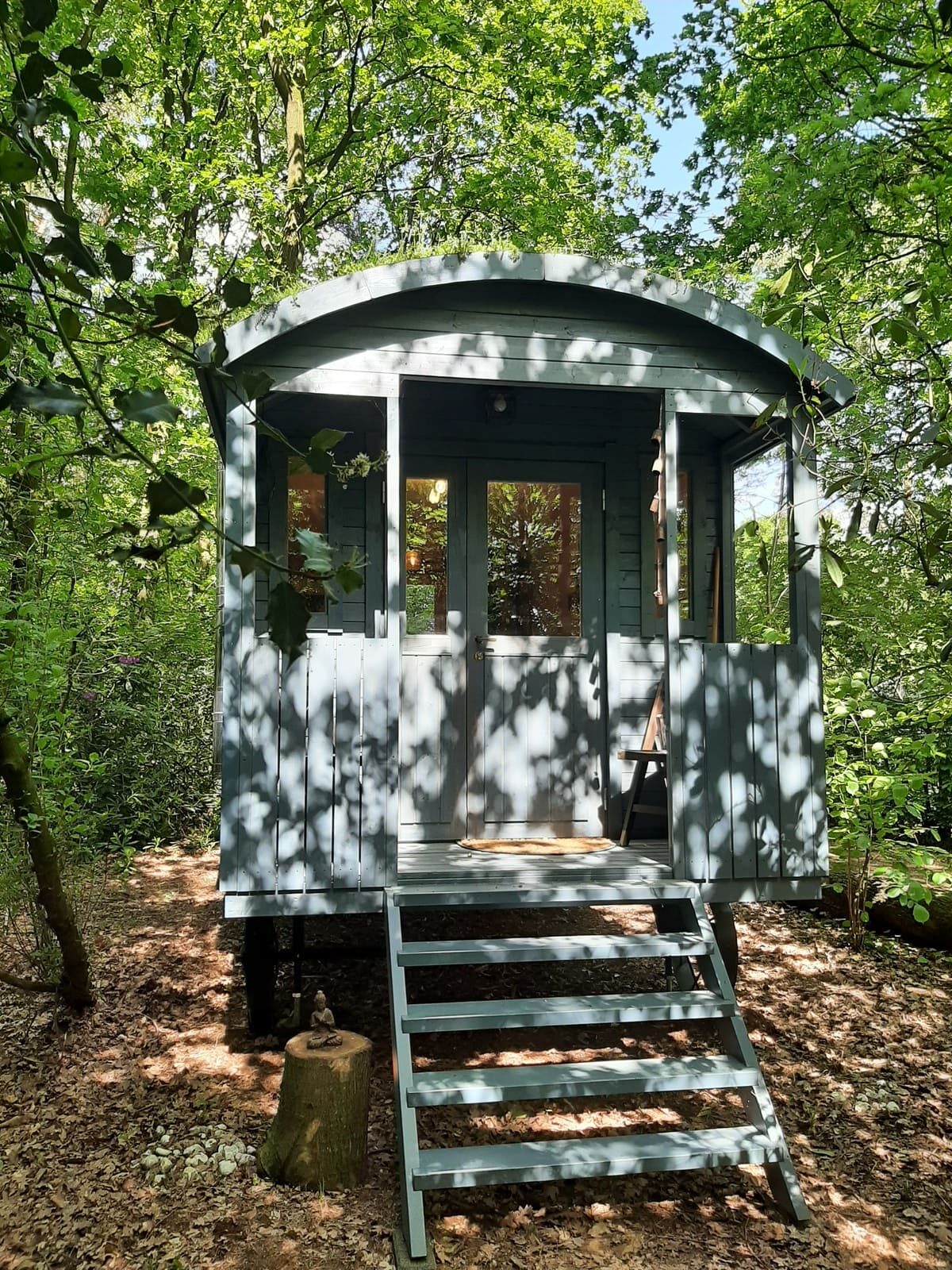 Praktijk Hazel - Woonwagen als praktijkruimte